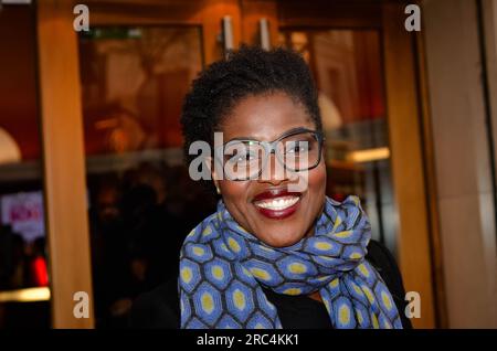 Avant-première au Grand rex : Qu'est-ce qu'on a tous fait au Bon Dieu - Paris Frankreich, 10 avril 2014. Stockfoto