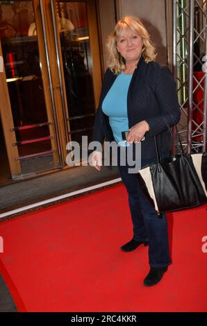 Avant-première au Grand rex : Qu'est-ce qu'on a tous fait au Bon Dieu - Paris Frankreich, 10 avril 2014. Stockfoto