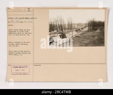 LKWs der 23. Ingenieure werden auf einer Straße von New York nach Belvoir gesehen. Das Foto wurde am 26. Februar 1918 von LT. B. M. de Berri aufgenommen. Der Lkw-Zug besteht aus 60 Mack Trucks, drei Offizieren und 104 Männern. Das Foto wurde zensiert und am 7. März 1918 vom war College Division Laboratory veröffentlicht. Stockfoto