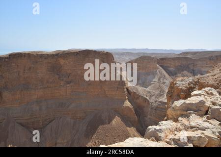 Masada-Nationalpark - Ruinen der Festung und König Harods Palast auf einem Bergplateau Stockfoto