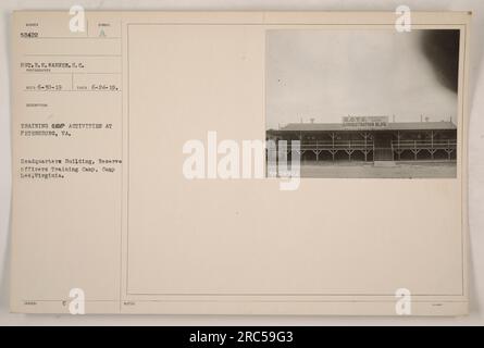 Das Bild zeigt das Hauptquartier im Reserve Officers Training Camp in Camp Lee, Virginia. Diese Einrichtung wurde für administrative Zwecke während der Aktivitäten im Trainingslager genutzt. Das Foto wurde am 24. Juni 1919 von Sergeant R.E. gemacht Warner vom 8. Korps. Es ist eines von vielen Bildern, die amerikanische Militäraktivitäten während des Ersten Weltkriegs erfassen. Stockfoto