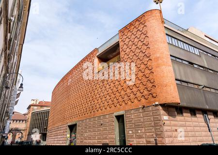 Turin, Italien - 27. März 2022: Das Teatro Regio, Royal Theatre ist ein bekanntes Opernhaus und Opernunternehmen in Turin, Piemont, Italien. Stockfoto