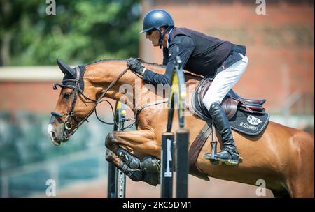 Paul O'Shea aus Irland nimmt am Rolex North American Grand Prix in Spruce Meadows Teil. Stockfoto