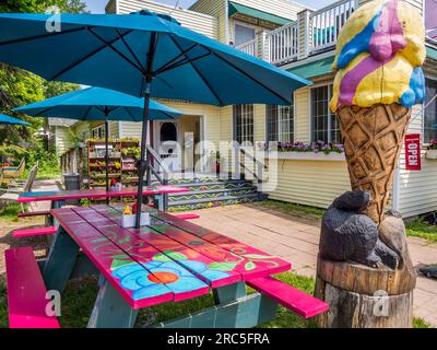 Grandpa Tonys Restaurant in La Pointe auf Madeline Island im Apostle Islands National Lakeshore in Wisconsin, USA Stockfoto