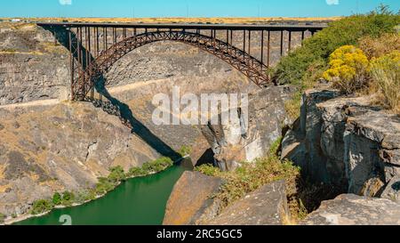 Perrine Bridge und Snake River im Herbst I Twin Falls, Idaho, USA Stockfoto