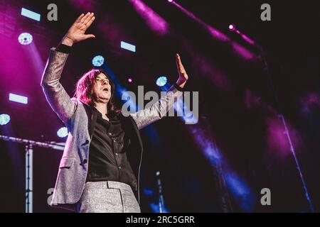 Madrid, Spanien. 08. Juli 2023. Robert Bobby Gillespie von der Primal Scream Rock Band tritt beim Mad Cool Festival 2023 in Villaverde, Madrid, auf. (Foto: Valeria Magri/SOPA Images/Sipa USA) Guthaben: SIPA USA/Alamy Live News Stockfoto