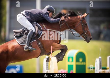 Santiago Lambre aus Brasilien nimmt am Rolex North American Grand Prix in Spruce Meadows Teil. Stockfoto