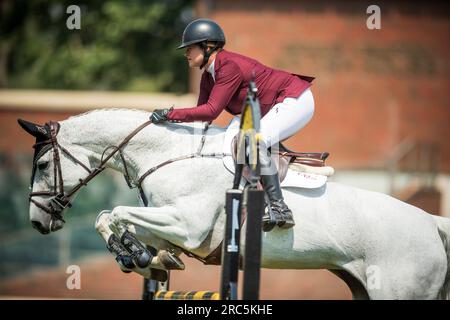 Shauna Cook of Canada nimmt am Rolex North American Grand Prix in Spruce Meadows Teil. Stockfoto