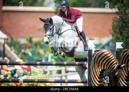 Shauna Cook of Canada nimmt am Rolex North American Grand Prix in Spruce Meadows Teil. Stockfoto