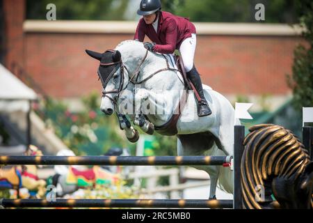 Shauna Cook of Canada nimmt am Rolex North American Grand Prix in Spruce Meadows Teil. Stockfoto