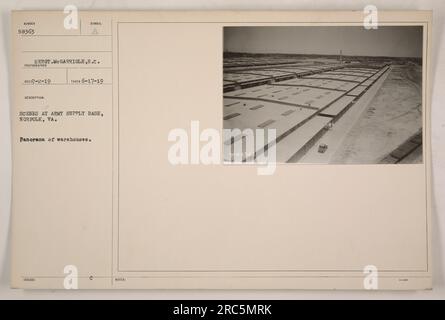 Panoramablick auf die Lagerhäuser der Army Supply Base in Norfolk, Virginia. Dieses Foto wurde am 17. Juni 1919 von Sergeant McGarrigle, einem Fotografen des Signalkorps, aufgenommen. Das Bild trägt das Beschreibungssymbol und wurde als Teil einer Serie herausgegeben, die amerikanische Militäraktivitäten während des Ersten Weltkriegs dokumentiert Stockfoto