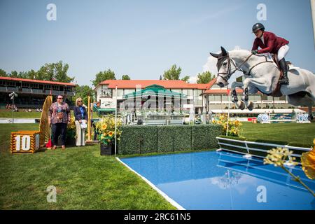 Shauna Cook of Canada nimmt am Rolex North American Grand Prix in Spruce Meadows Teil. Stockfoto