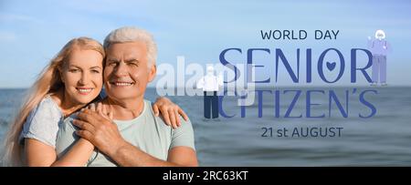 Banner für den Welttag der Senioren mit glücklichen älteren Ehepaaren im Sea Resort Stockfoto