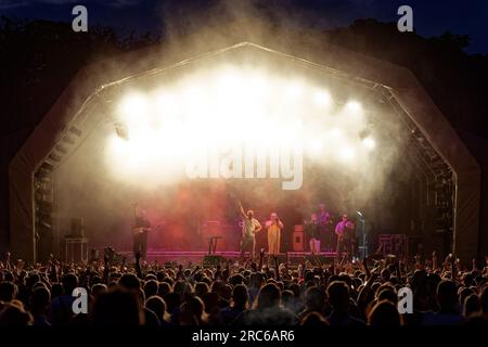 Fat Freddy's Drop, Rochester Castle 2023 Stockfoto