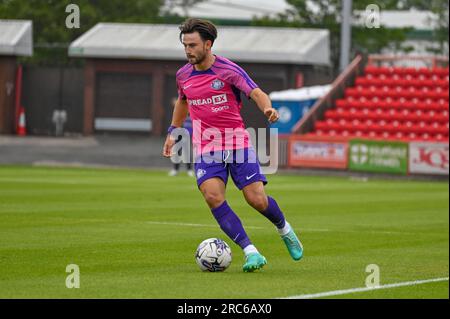 Sunderland AFC-Mittelfeldspieler Patrick Roberts im Kampf gegen Gateshead. Stockfoto