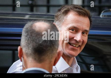 London, Großbritannien. 12. Juli 2023. Jeremy Hunt, Schatzkanzler. Kabinettsmitglieder, Minister und Abgeordnete der Konservativen Partei treffen in der Downing Street ein. Der britische Premierminister Rishi Sunak hat nach seiner Rückkehr vom NATO-Gipfel in Vilnius konservative Abgeordnete und Gäste zu einem Barbecue und Schweinebraten in der Downing Street 10 und ihren Gärten eingeladen. Kredit: Imageplotter/Alamy Live News Stockfoto