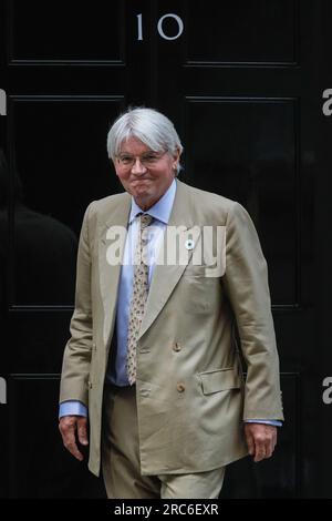 London, Großbritannien. 12. Juli 2023. Andrew Mitchell, Abgeordneter, Staatsminister, Minister für Entwicklung im Außenministerium, Commonwealth und Entwicklungsministerium.Kabinettsmitglieder, Minister und Abgeordnete der Konservativen Partei treffen in der Downing Street ein. Der britische Premierminister Rishi Sunak hat nach seiner Rückkehr vom NATO-Gipfel in Vilnius konservative Abgeordnete und Gäste zu einem Barbecue und Schweinebraten in der Downing Street 10 und ihren Gärten eingeladen. Kredit: Imageplotter/Alamy Live News Stockfoto