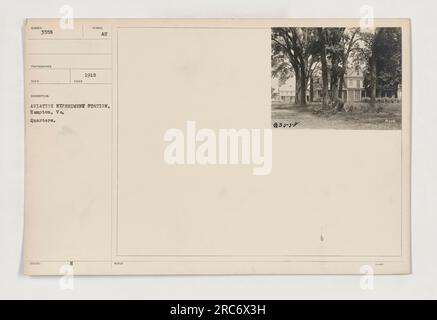 Malerischer Blick auf die Aviation Experiment Station in Hampton, Virginia. Das Foto wurde 1918 aufgenommen und zeigt die Quartiere am Bahnhof. Das Bild ist als 111-SC-3558 katalogisiert und wurde vom Fotografen empfangen. Es ist Teil einer Sammlung von Fotografien, die amerikanische Militäraktivitäten während des Ersten Weltkriegs dokumentieren Stockfoto