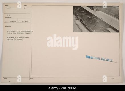 BirdsEye-Blick auf die 21. Grand Div Transportkorps in Camp Pullman, Frankreich. Das Foto zeigt den Hof mit der Nummer 57657 (S.C. FOTOGRAF RECO) im Vordergrund. Das Bild wurde am 12. September 1918 aufgenommen und später als Symbol E für die Grand Div. 21. beschrieben Transportkorps. Es wurde mit den Anmerkungen 57657 ausschließlich zur amtlichen Verwendung ausgestellt. Stockfoto