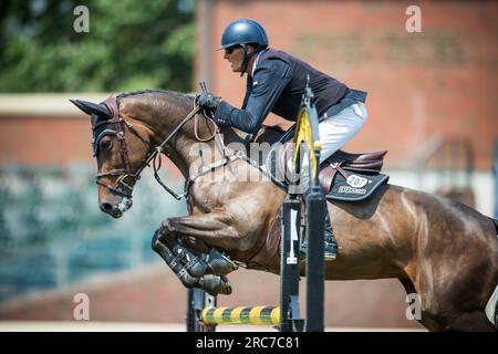 Paul O'Shea aus Irland nimmt am Rolex North American Grand Prix in Spruce Meadows Teil. Stockfoto