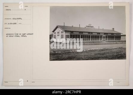 Außenansicht der Bibliothek in Kelly Field, Texas. Das Foto mit der Nummer 68341, das am 20. April 1920 aufgenommen wurde, zeigt die Camp-Bibliothek. Das ausgegebene Identifikationssymbol ist ein Umriss des Buchstabens „A“. Die Bibliothek befindet sich in der Nähe von C Wirts = El == B. Stockfoto