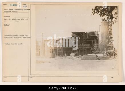 Edgewood Arsenal wird gerade in Edgewood, Maryland, gebaut. Dieses Foto wurde am 17. Juni 1918 aufgenommen und zeigt die Kohlendioxidanlage im Arsenal. Es wurde vom kommandierenden Offizier von Edgewood Arsenal empfangen und ist als Foto Nummer 8 gekennzeichnet. Dieses Bild ist Teil einer Sammlung, die amerikanische Militäraktivitäten während des Ersten Weltkriegs dokumentiert Stockfoto