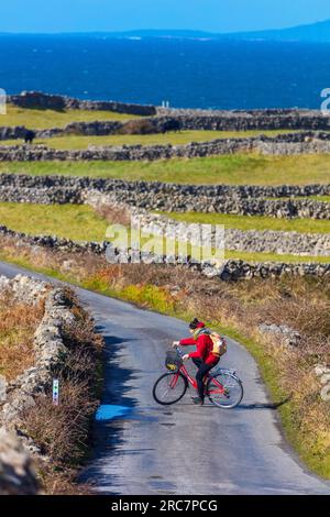 Inish More, Aran Island, Irland, Port Eochla und Umgebung Stockfoto
