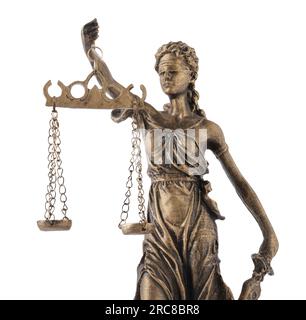 Die Statue von Lady Justice, isoliert auf Weiß. Symbol für faire Behandlung nach dem Gesetz Stockfoto