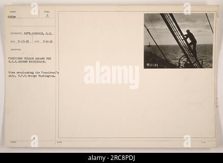 Präsident Wilson an Bord der U.S.S. George Washington, am 9. Juli 1919 fotografiert. Das Bild zeigt einen Blick auf das Schiff des Präsidenten. Es wurde von Captain Jackson, S.C. aufgenommen, und die Nummer des Fotos ist 60638. Im Protokoll steht, dass Präsident Wilson das Symbol auf dem Foto ist. Sie wurde am 12. Juli 1919 mit der Beschreibung und den Hinweisen herausgegeben. Stockfoto