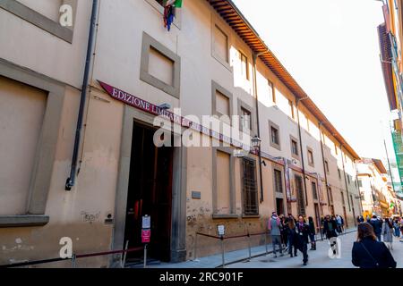 Florenz, Italien - 5. April 2022: Galerie der Akademie von Florenz, Limited Edition Halle in Florenz, Toskana, Italien. Stockfoto