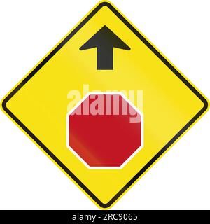 Australisches Straßenwarnschild - Stoppschild voraus Stockfoto