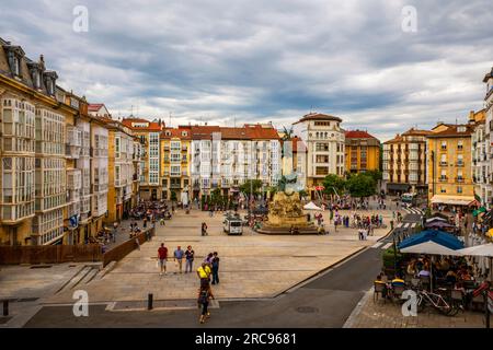 Plaza de la Virgen Blanca, Vitoria-Gasteiz, Baskenland, Spanien. Stockfoto