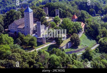 Luftaufnahme der Starkenburg in Heppenheim an der Bergstraße, UNESCO-Global-Geopark Bergstraße-Odenwald, Hessen, Odenwald, Süddeutschland, Deutschland Stockfoto