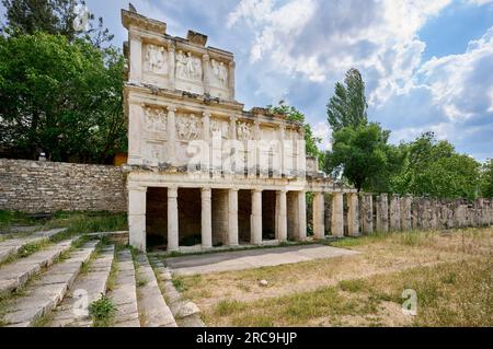 Reliefs des Sebasteion im Museum von Aphrodisias Ancient City, Denizli, Tuerkei Reliefs des Sebasteion im Museum der Ancient City, H Stockfoto