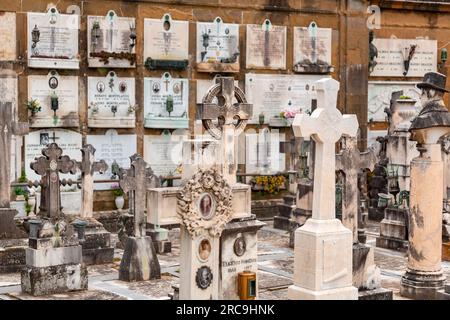 Florenz, Italien - 6. April 2022: Cimitero delle Porte Sante, der Friedhof der Heiligen Türen, ist ein monumentaler Friedhof in Florenz innerhalb des Fortif Stockfoto