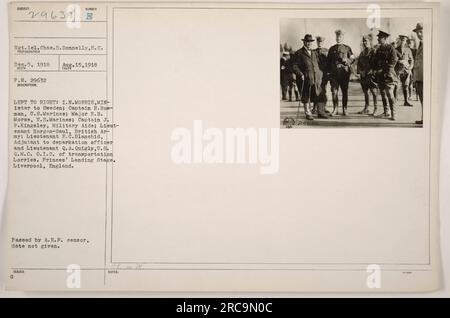 Bildunterschrift: 'Stgt. 1. Klasse, Cha. D. Donnelly, s.c., fotografierte ein Bild, das am 5. Dezember 1918 aufgenommen wurde. Das Foto zeigt eine Gruppe von Militärs und Diplomaten auf der Princes' Landing Stage in Liverpool, England. Unter den Bildern sind I.N. Morris, Minister Schwedens, Captain H. Bowman, Major E.H. Morse, Captain J. F. Kingsley, Lieutenant Horgan-Gaul, Lieutenant E.C. Blanchid und Lieutenant Q.A. Quigly." Stockfoto