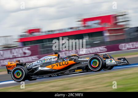 Silverstone, Großbritianer. 10. Juli 2023. SILVERSTONE CIRCUIT, VEREINIGTES KÖNIGREICH - JULI 08: Oscar Piastri, McLaren F1 MCL60 während des Großen Preises von Großbritannien F1 auf dem Silverstone Circuit am 09. Juli 2023 in Northampton, England. (Foto: Michael Potts/BSR Agency) Kredit: BSR Agency/Alamy Live News Stockfoto