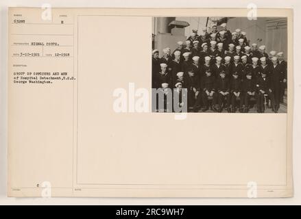 Männer und Offiziere versammelten sich als Teil der Krankenhauseinheit an Bord der U.S.S. George Washington im Ersten Weltkrieg. Dieses Foto wurde am 1918. Dezember aufgenommen und zeigt das engagierte Team, das medizinische Dienstleistungen auf dem Schiff erbringt. Stockfoto