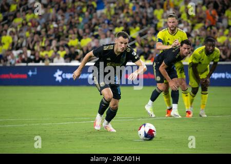 Nashville, Tennessee, USA. 12., Juli 2023. Daniel Gazdag (10). Nashville SC fällt nach Philadelphia Union im GEODIS Park. Kredit: Kindell Buchanan/Alamy Live News. Stockfoto