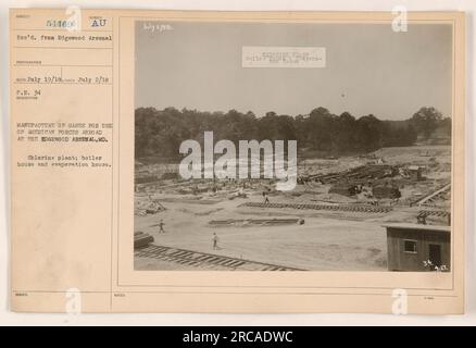 Herstellung von Gasen für amerikanische Streitkräfte in Edgewood Arsenal, Maryland. Die Abbildung zeigt die Chloranlage, das Kesselhaus und das Verdampfungshaus. Das Foto wurde am 19. Juli 1918 von einem nicht identifizierten Fotografen aufgenommen. Das Bild ist Teil einer Sammlung, die amerikanische Militäraktivitäten während des Ersten Weltkriegs dokumentiert. Stockfoto