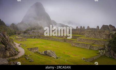 Machu Picchu mit Fog | Cusco Department, Peru Stockfoto