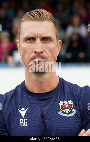 Penybont Cheftrainer Rhys Griffiths während der ersten Runde der UEFA Europa Conference League im ersten Spiel auf der ersten Etappe im Dunraven Brewery Field, Bridgend. Foto: Donnerstag, 13. Juli 2023. Stockfoto