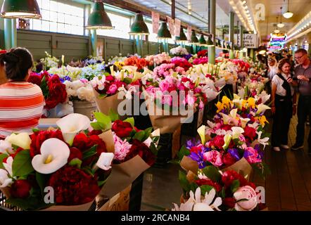 Hmong Flower Farmers steht im Pike Place Market Seattle Washington State USA Stockfoto