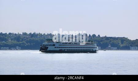 M/V Tacoma Jumbo Mark II Fähre der Washington State Ferries über Puget Sound Seattle Washington State USA Stockfoto