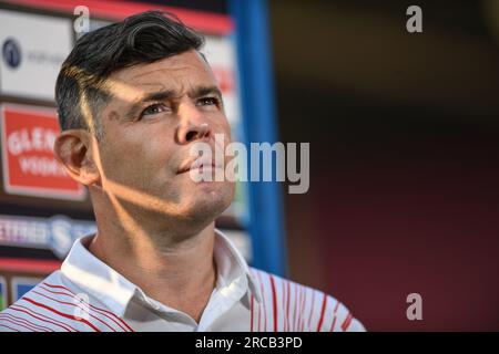 St. Helens, England - 13. Juli 2023 - St. Helens Cheftrainer Paul Wellens. Betfred Super League, St. Helens gegen Catalan Dragons im Totally Wicked Stadium, St. Helens, Großbritannien Stockfoto