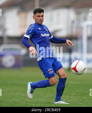 Ashley Evans von Penybont während der ersten Runde der UEFA Europa Conference League, erster Spielabschnitt im Dunraven Brewery Field, Bridgend. Foto: Donnerstag, 13. Juli 2023. Stockfoto