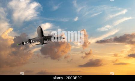 Gewerbliche Passagierflugzeuge, die über den Wolken im Sonnenlicht fliegen. Stockfoto