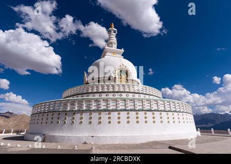 Shanti Stupa in Leh, Ladakh, Jammu und Kaschmir, Indien Stockfoto