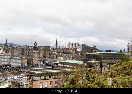 Wunderschöne Aufnahmen von Edinburgh City, aufgenommen in Schottland Stockfoto
