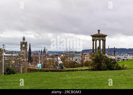 Wunderschöne Aufnahmen von Edinburgh City, aufgenommen in Schottland Stockfoto